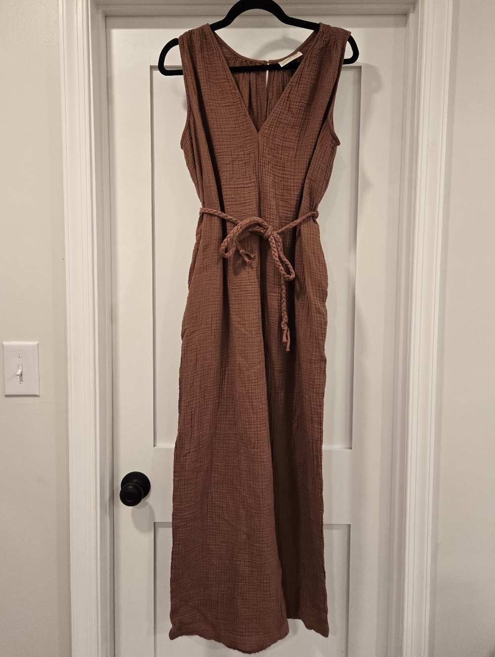 Sleeveless V-Neck Romper in Rust Brown